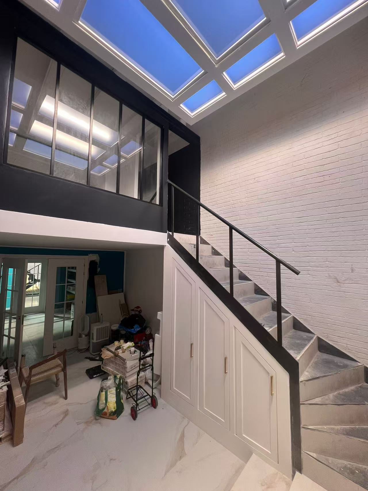 최신 회사 블로그 인공 채광이 창문 없는 실내 공간을 변화시키는 방법