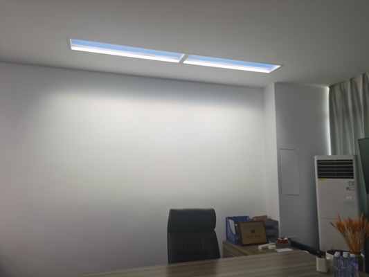 현대적이고 매끄러운 상업용 LED 인공 천장등 알루미늄 합금으로 밝은 색 온도 2100K-7500K